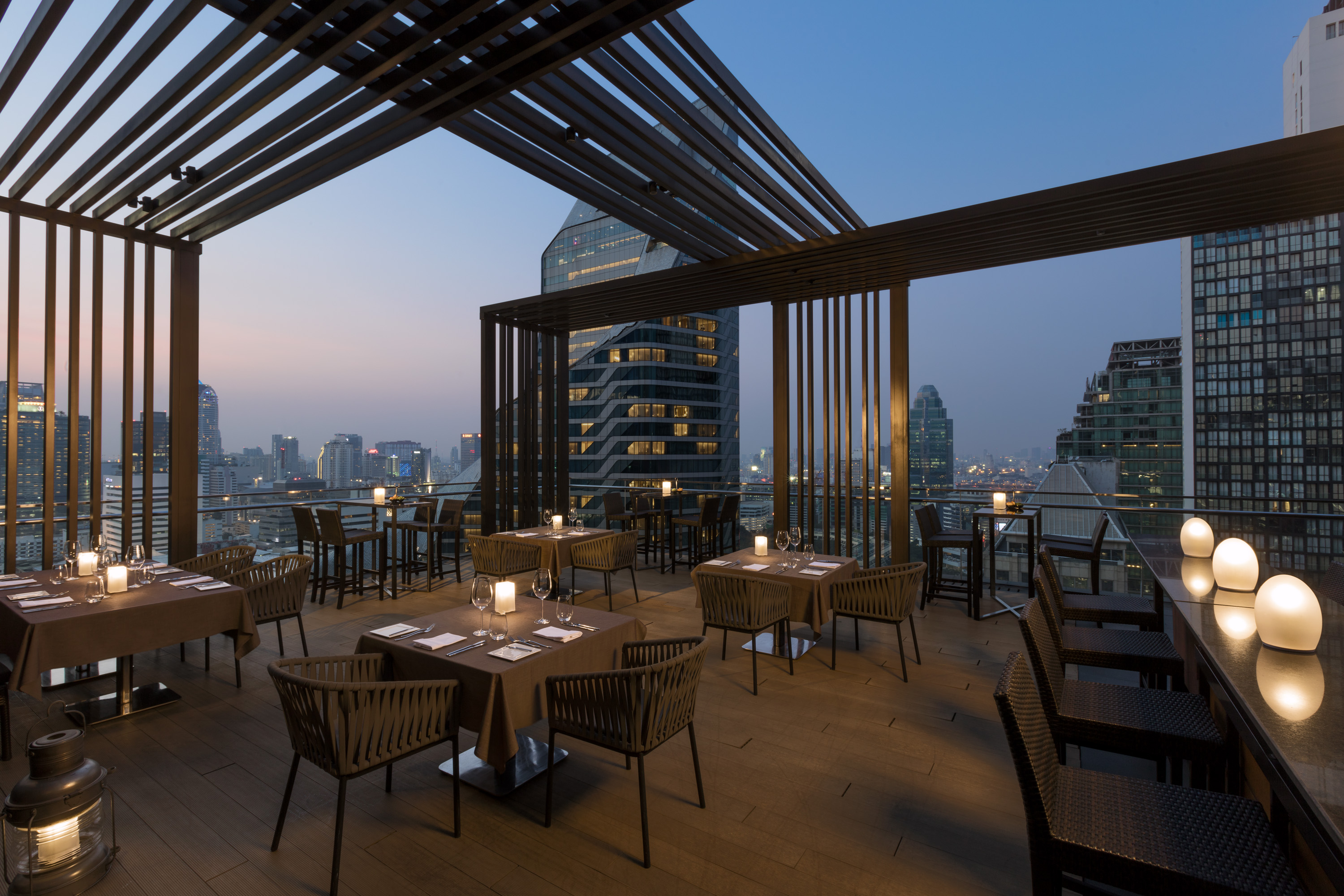 Credit 
                          dining at Element (Michelin 1 star)